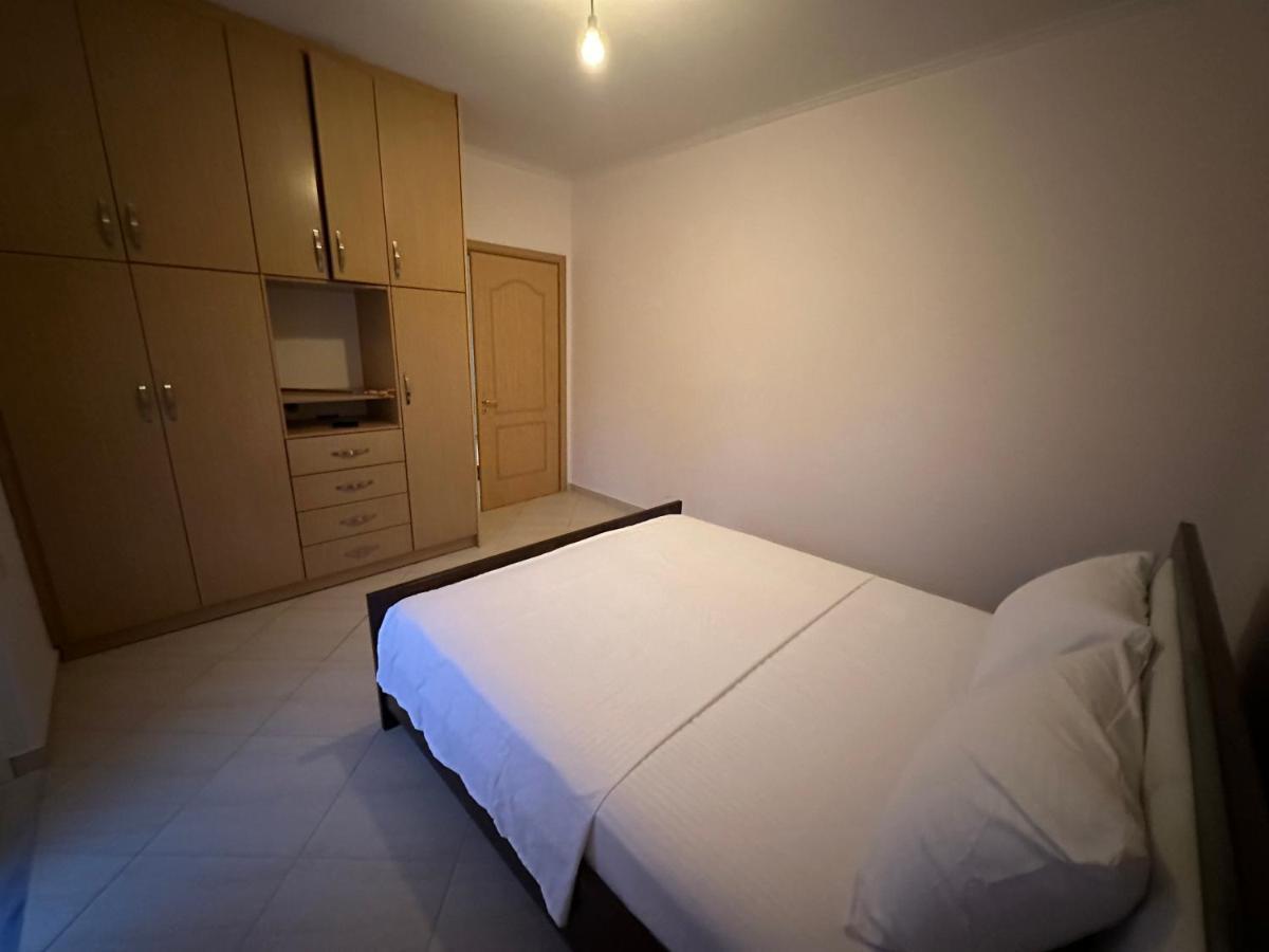 Ermis Apartament Lägenhet Sarandë Exteriör bild